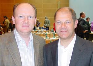 Dr. Bernd Vilsmeier mit SPD-Kanzlerkandidat Olaf Scholz (Foto vom Bundesparteitag 12/2019)