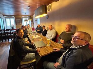 Die Mitglieder des Ortsverein Eichendorf mit Dr. Bernd Vilsmeier